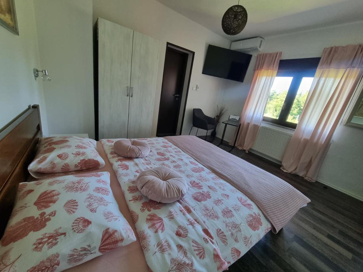 4 Seasons Guest House Rakovica Luaran gambar