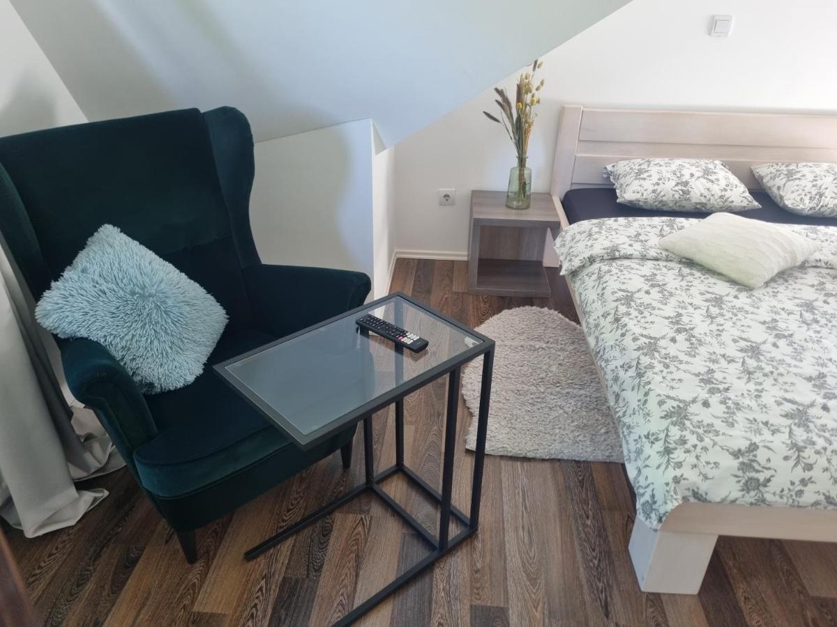 4 Seasons Guest House Rakovica Luaran gambar